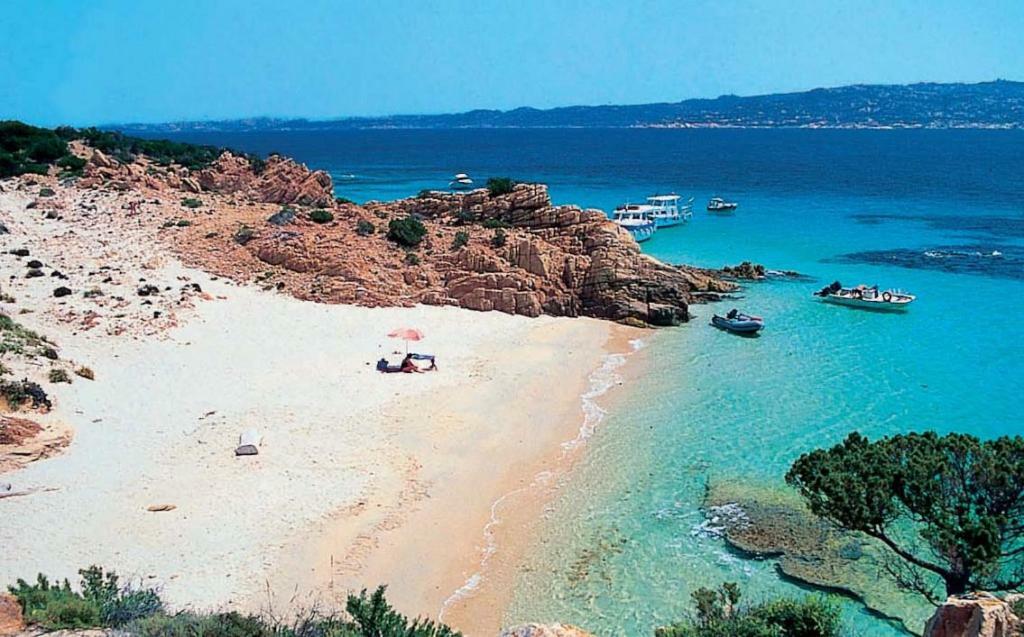 Case Vacanze La Conia Cannigione Ngoại thất bức ảnh